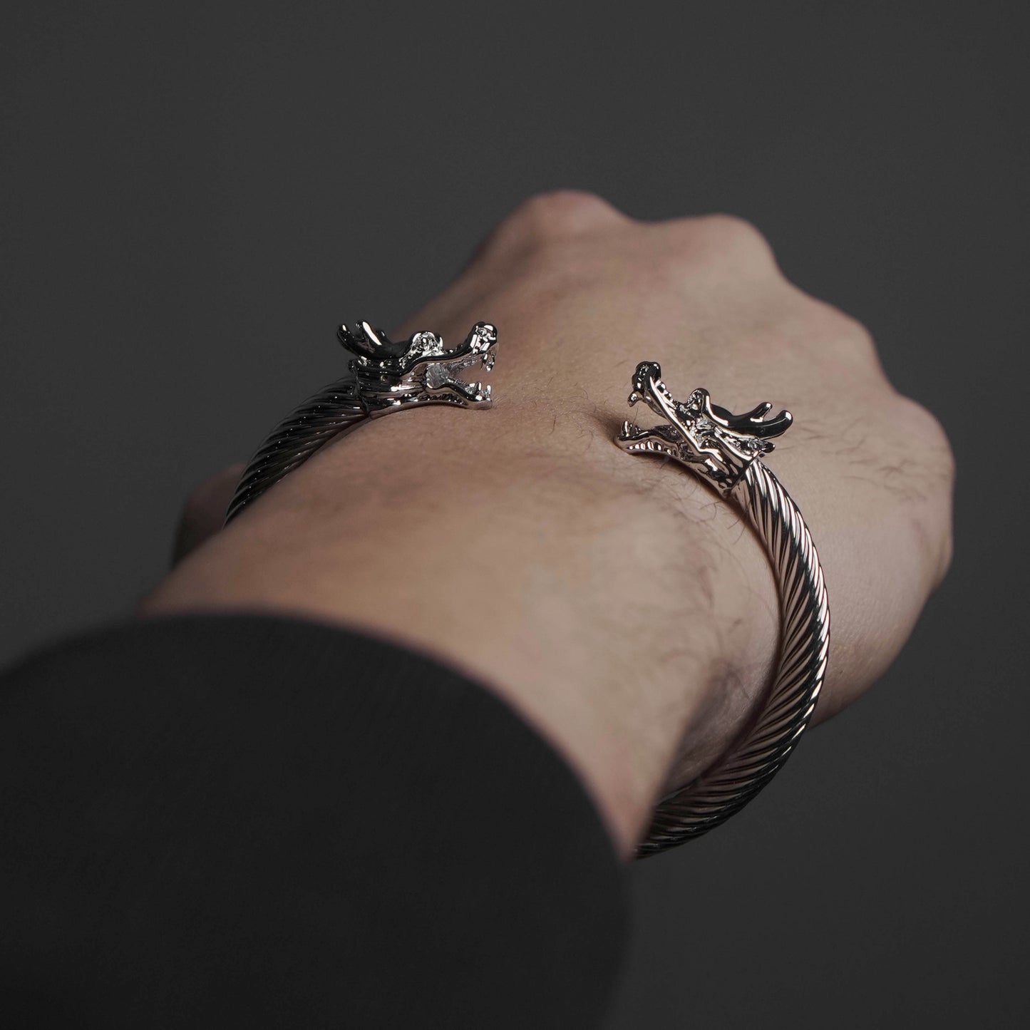 Demi Dragon Cuff